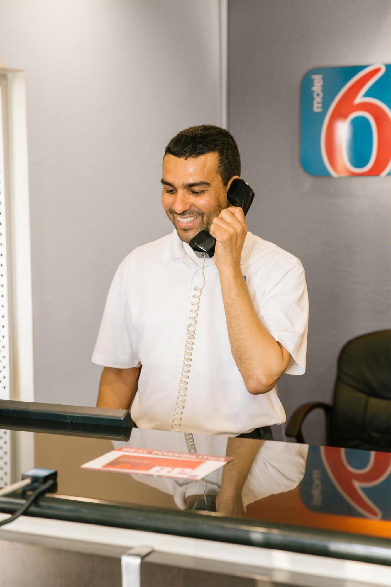 Motel 6 Portland, In Εξωτερικό φωτογραφία